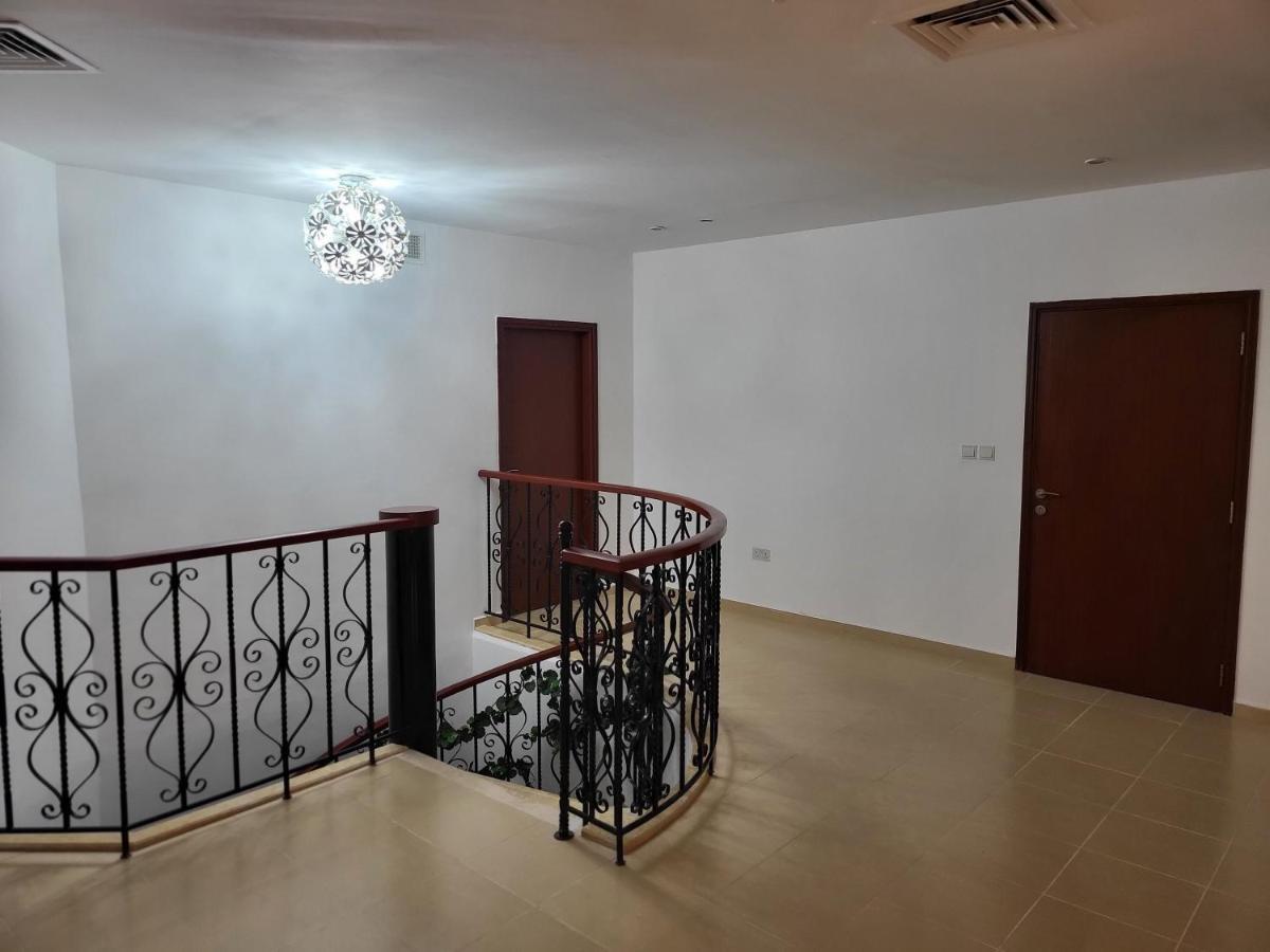 Pirates Bay Hostel Dubai Exterior photo