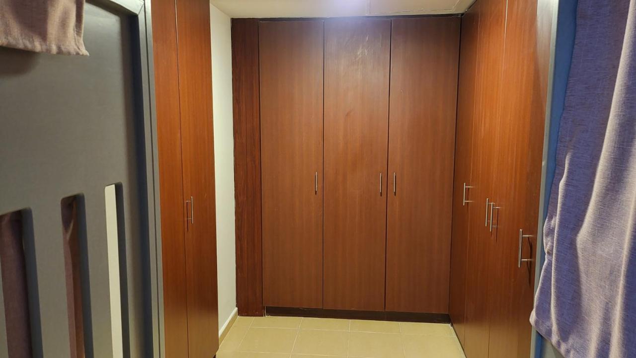 Pirates Bay Hostel Dubai Exterior photo