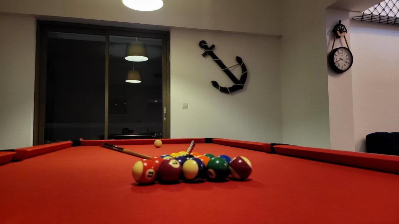 Pirates Bay Hostel Dubai Exterior photo
