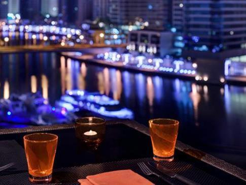 Pirates Bay Hostel Dubai Exterior photo